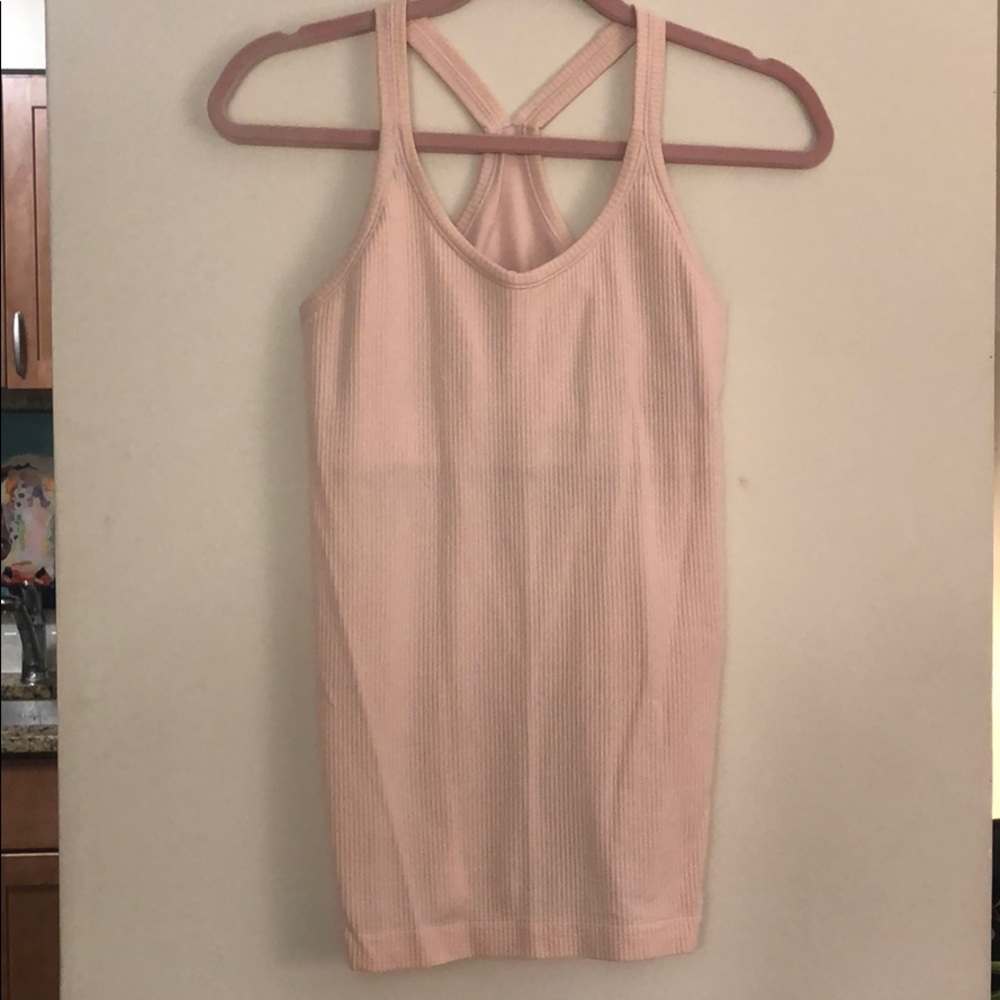 lululemon size 6 never worn workout top